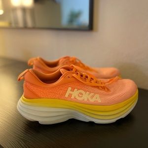 Hoka Bondi 8